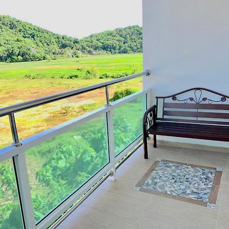 Norshah Village Resort Пантай-Сенанг Экстерьер фото