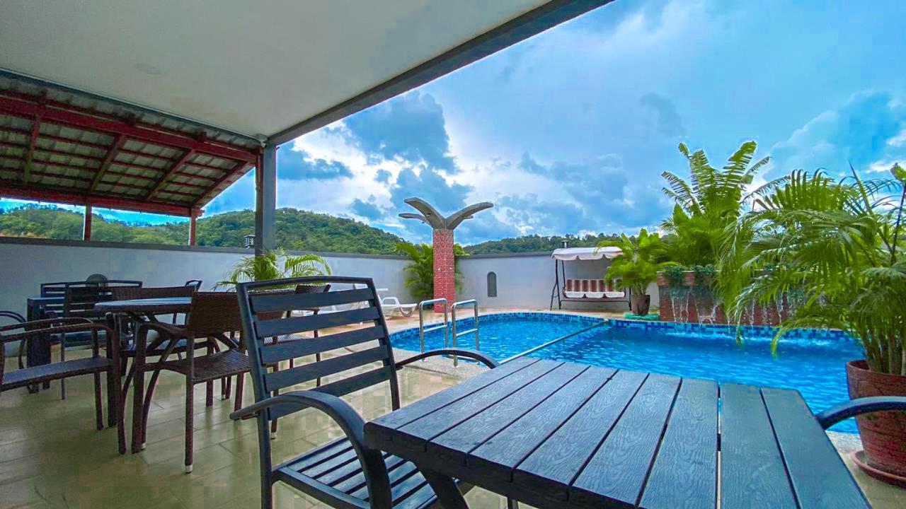 Norshah Village Resort Пантай-Сенанг Экстерьер фото