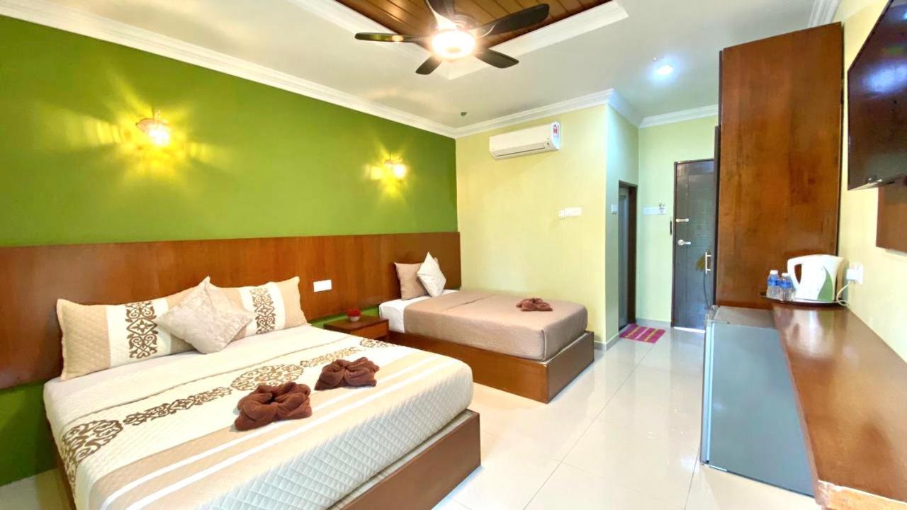 Norshah Village Resort Пантай-Сенанг Экстерьер фото